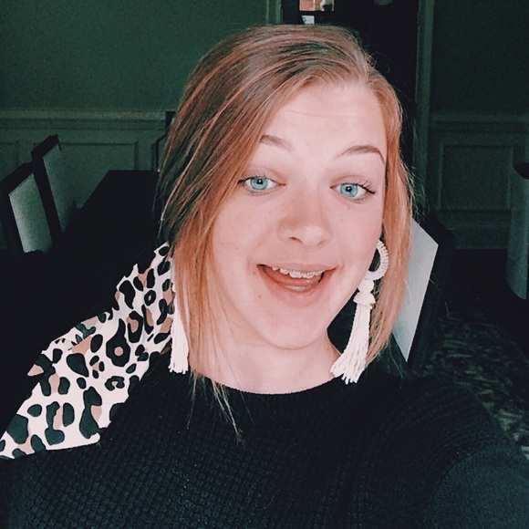 Meet your Posher, Lily - Picture 1 of 1